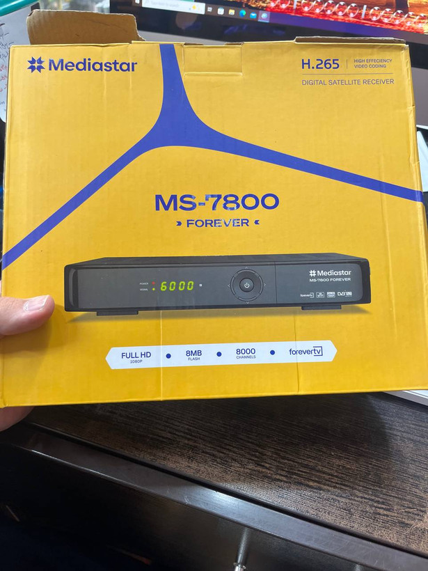 مدیااستار V7800